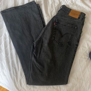 Levis ribcage flare jeans - Size 28